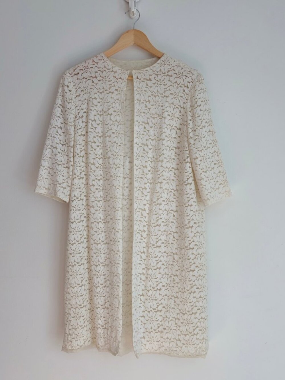 Vintage 1960s Coquette Ivory Floral Lace Dainty Duster Coat Jacket S